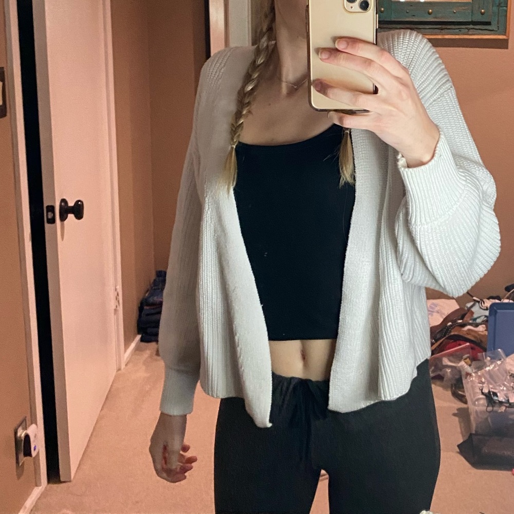 FOREVER 21 Sweater